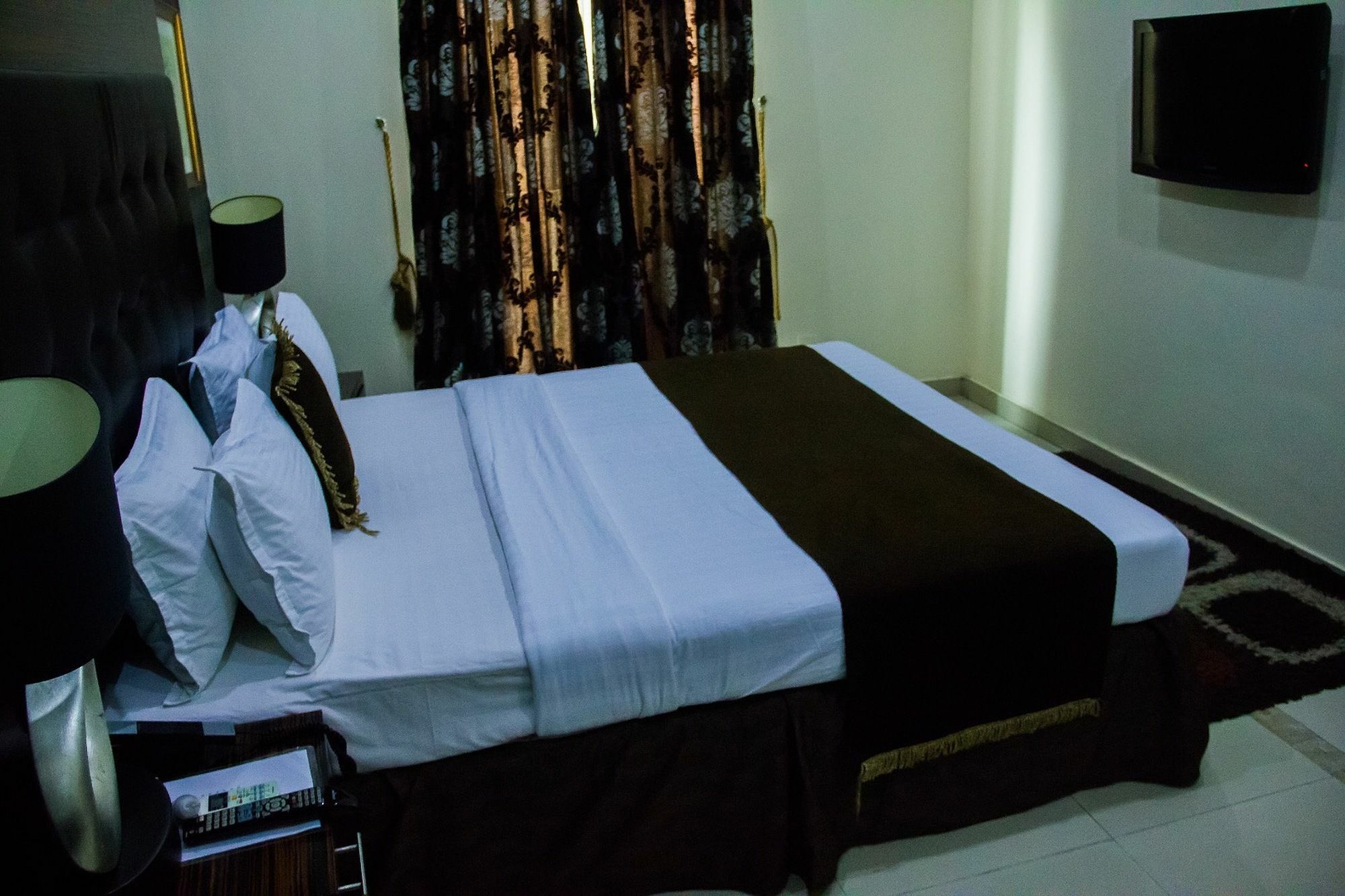 Villa Angelia Boutique Hotel Ikoyi Kültér fotó