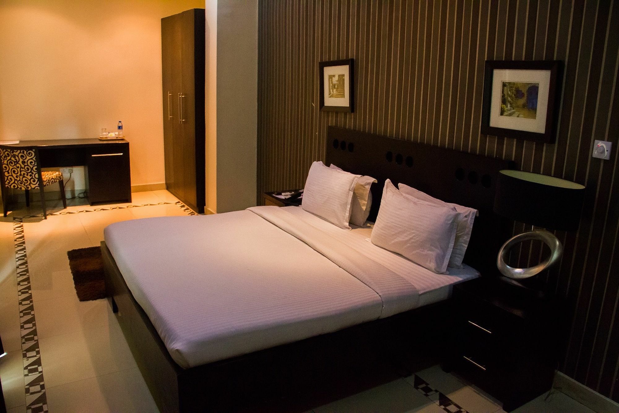 Villa Angelia Boutique Hotel Ikoyi Kültér fotó